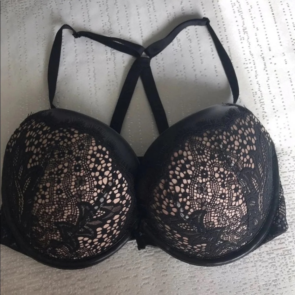 2 Victoria secret push up bra